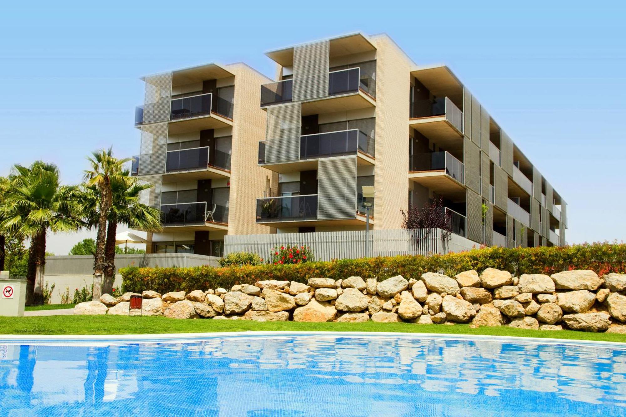 Rentalmar Paradise Families Only Con Parking Salou Eksteriør billede