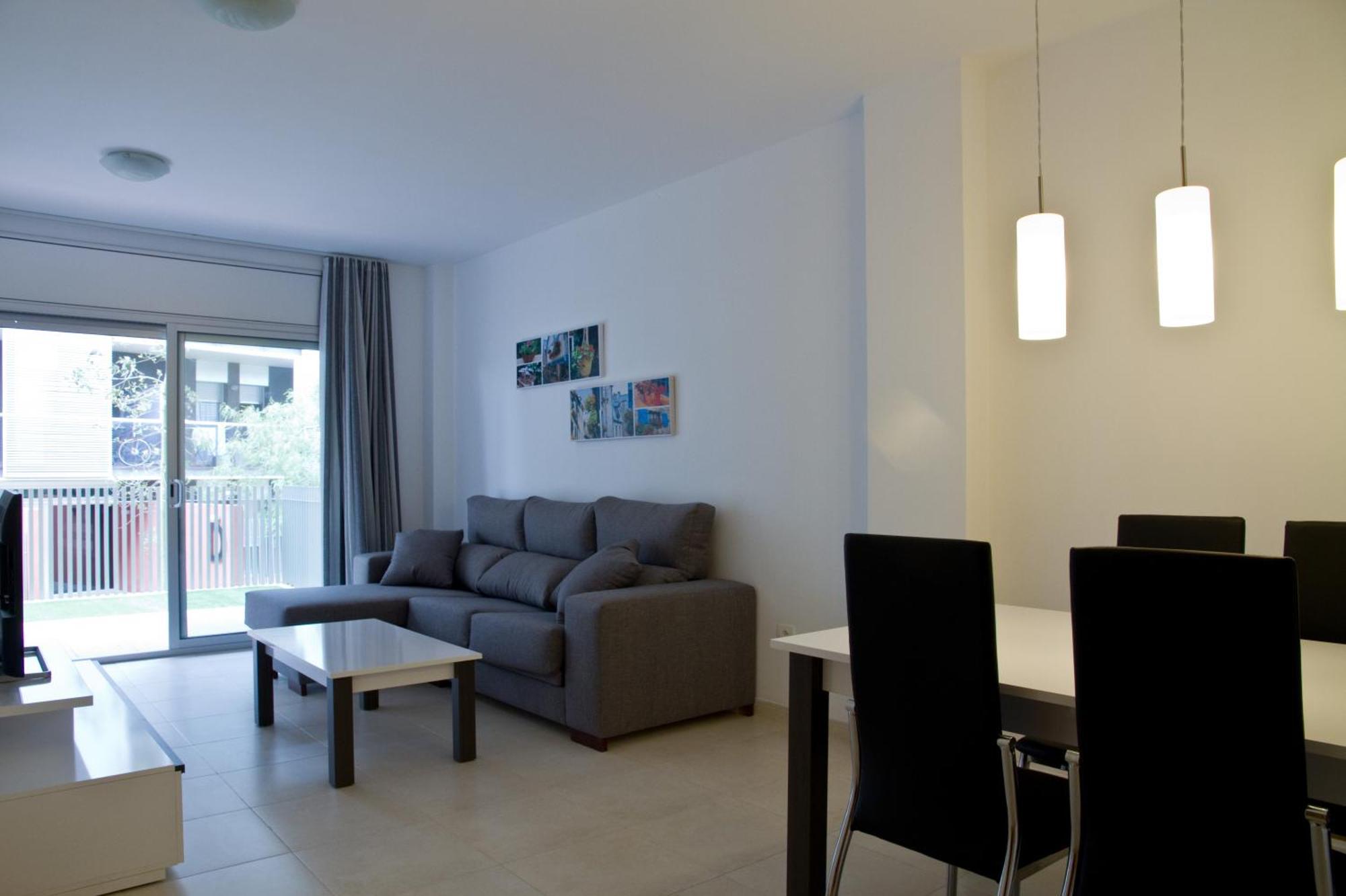 Rentalmar Paradise Families Only Con Parking Salou Eksteriør billede