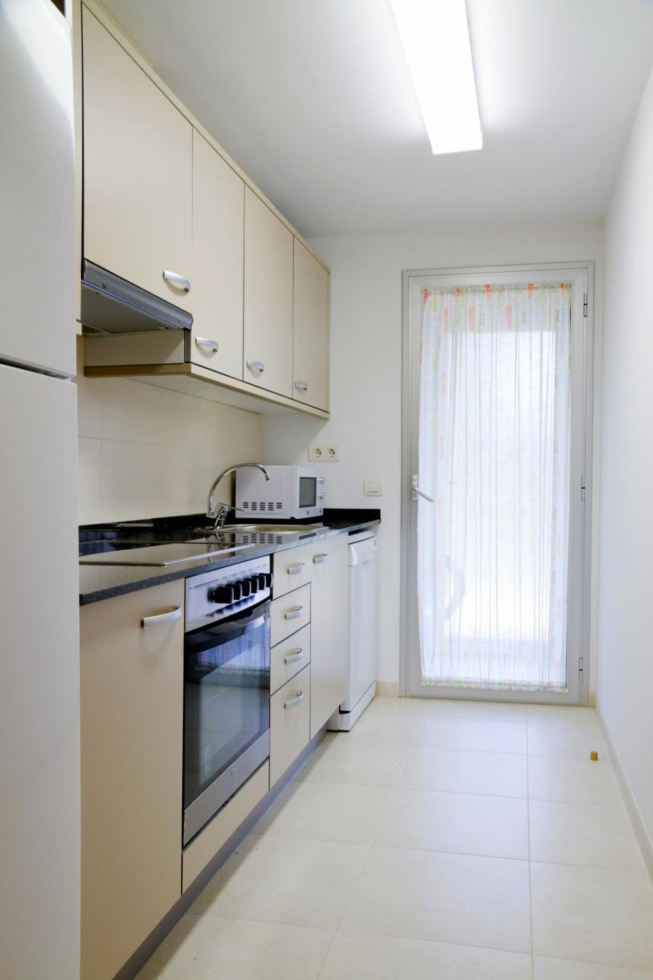 Rentalmar Paradise Families Only Con Parking Salou Eksteriør billede