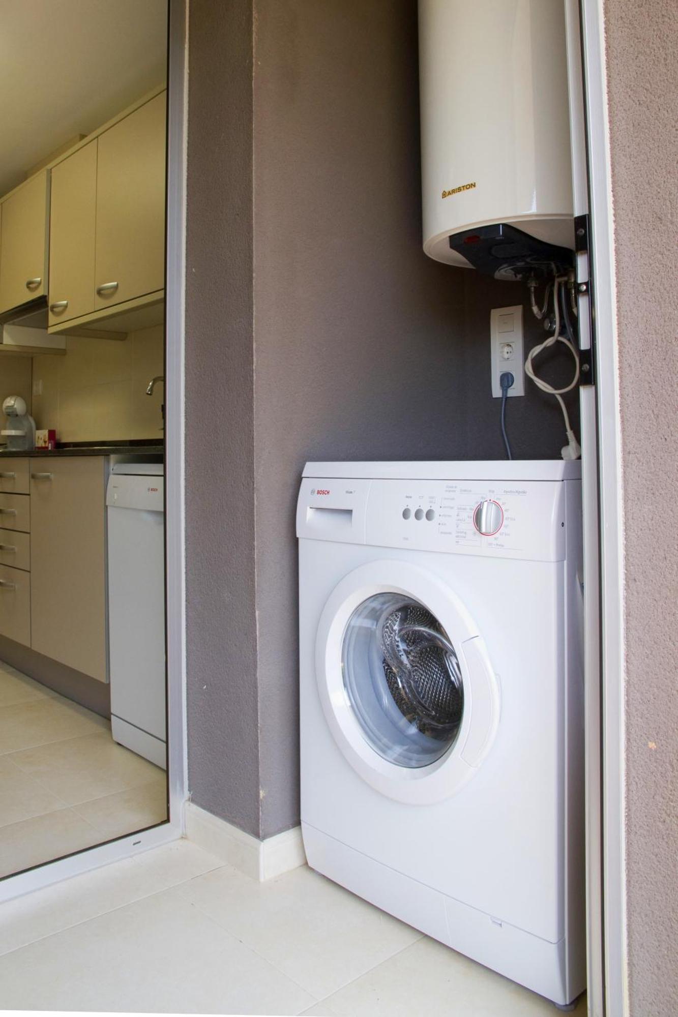 Rentalmar Paradise Families Only Con Parking Salou Eksteriør billede